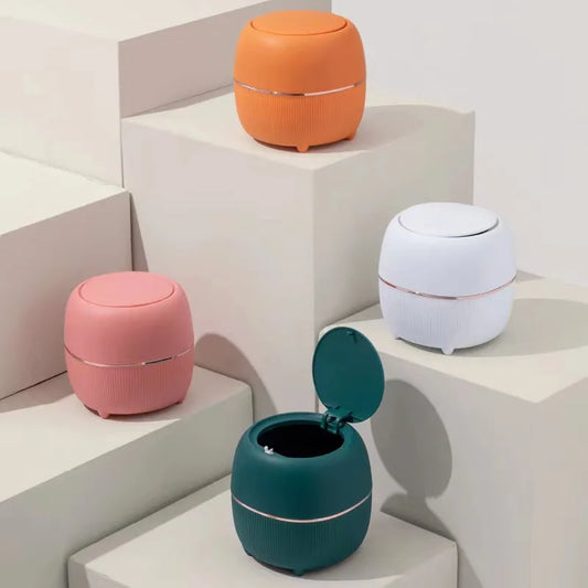 🗑️ Mini Desktop Trash Can – Pop-Up Lid Storage Bin for Coffee Tables & Office Desks ✨